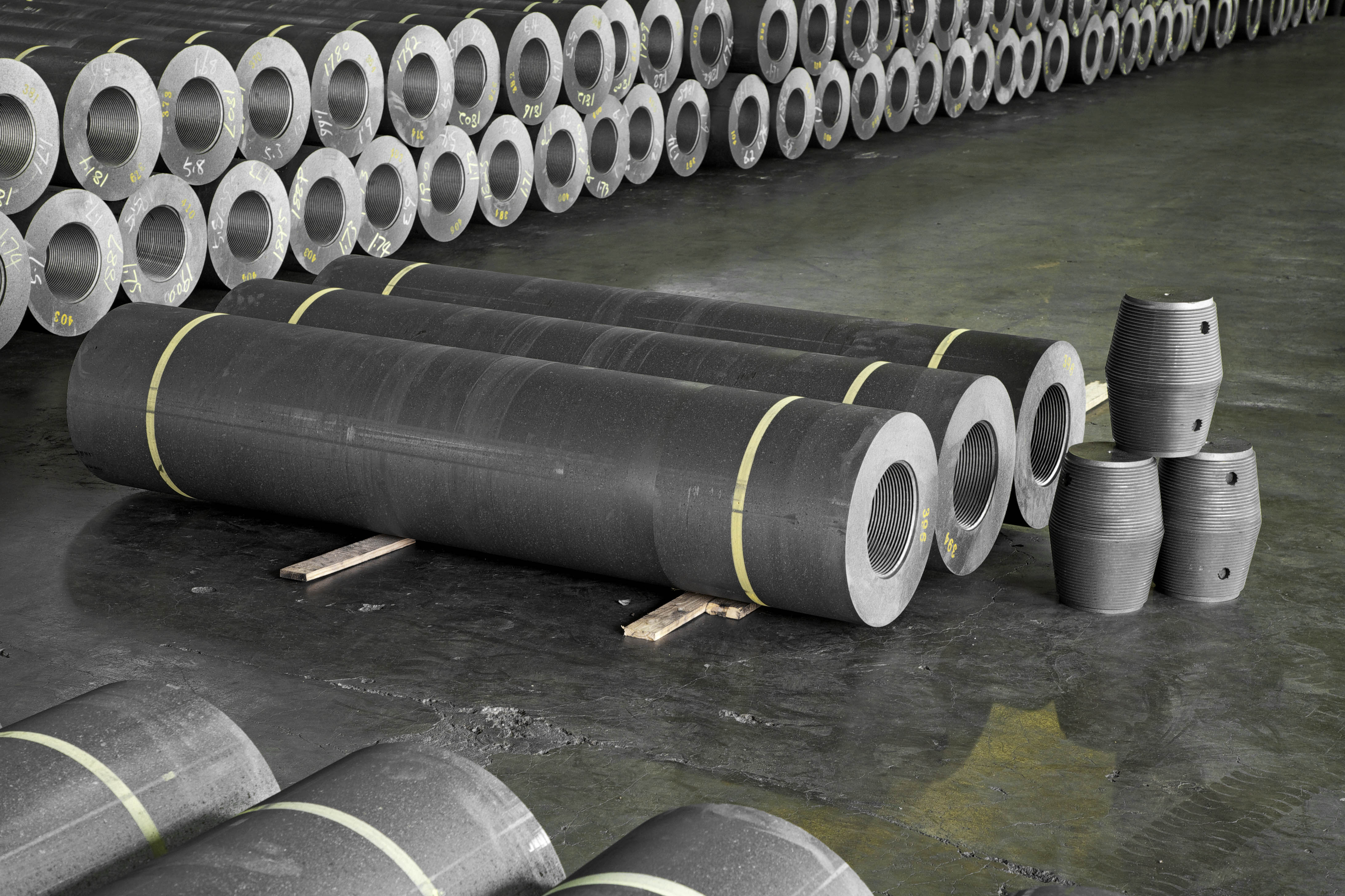 Graphite Electrode Dalian Hexin Metallurgical Min